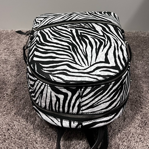 NWT Michael Kors Zebra Rhea - Picture 7 of 9